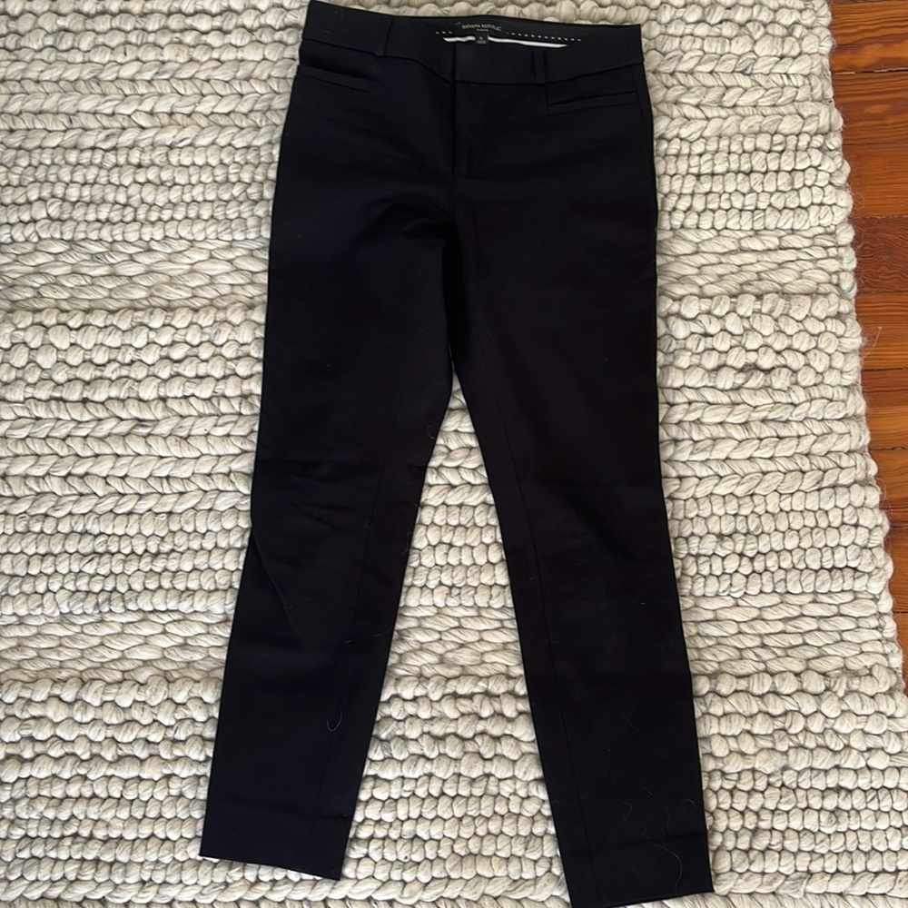 Banana Republic Black Sloan pants, size 0 never been worn.